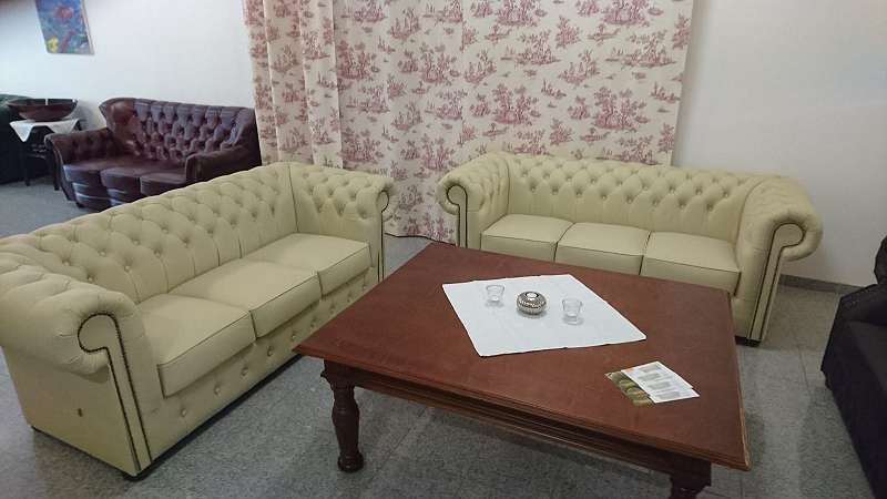 Chesterfield Classic Beige Ledersofa Chesterfield Classic Beige Ledersofa